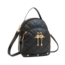 Damen Mini Rucksack 15 × 7 × 18 cm Gepolsterter modischer Rucksack aus Kunstleder Wasserabweisendes leichtes Accessoire mit goldenen Flamingos 9