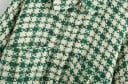 Damen Oversize Hemd mit langen Ärmeln Karomuster in Grün und Cremefarbig Brusttaschen mit Klappen Fransige Säume Polyester 3