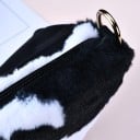 Damen Plüsch-Handtasche aus Kunstfell Kurzes, flauschiges Griff 25 cm Klappe mit magnetischem Verschluss Reißverschluss und Metallringe 4