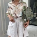 Damen Sommerbluse mit tropischem Blätterdruck Lockere Oversize Passform Kurzer Ärmel Reverskragen Leichter Chiffon aus Polyester Cremefarben 7