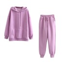 Damen-Sweatshirt und Jogginghose 13