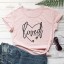 Damen-T-Shirt mit dem Aufdruck „Loved“. 12