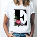 Damen-T-Shirt mit einem Buchstaben 22