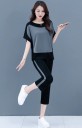 Damen-T-Shirt und Hose B1095 4