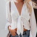Damen weiße Bluse mit tiefem V-Ausschnitt und Knoten vorne Leicht transparenter Stoff Lange Ärmel Kürzerer Schnitt bis zur Taille Polyester 2