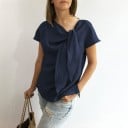Damenbluse mit kurzen Ärmeln und dekorativem Knoten am Ausschnitt Einfarbig Lockerer, gerader Schnitt Lässiger Stil Material Polyester 5
