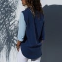 Damenbluse mit langen Ärmeln und klassischem Kragen Farbblöcke und vertikale Streifen Knopfleiste Leichter Chiffon und Polyester 3