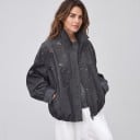 Damenjacke mit Perlen und Pailletten, lockerer Oversize-Schnitt mit Kragen und karierten Manschetten, dunkelgraue Frühlingsjacke für die Stadt 7