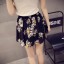 Damenrockshorts mit Blumen 1