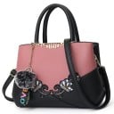 Damentasche aus Kunstleder mit Blumenapplikation und goldenen Metall-Details Langer Schultergurt 30 x 22 x 14 cm 12