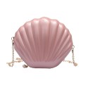Damentasche in Muschelform 19 x 7 x 18 cm Glänzende plastische Oberfläche Langer Kettenriemen über der Schulter Dekorative Perle 4