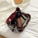 Damentasche mit glitzernden Steinen 15 x 18 x 12 cm Beutelform mit Kettenzug Langer Metallgurt über die Schulter oder quer über den Körper 5