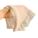 Damernas ljusa scarf-hårband i lätt och luftig tyg med spetsvolang och pompommar Romantisk elegant dekoration för frisyrer 2