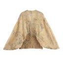 Dames beige blouse met brede kimono-mouwen en een diepe V-hals met een gerimpelde taille en een tekeningenprint 2