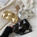 Dames clutch met geometrisch facettenoppervlak Stevig lichaam met spiegelglans Sluiting en kettingriem Kunststof 17 x 10 x 4 cm 5