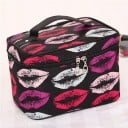 Dames cosmetica tas in de vorm van een koffer met handvat Dubbele rits rondom Materiaal polyester Afmetingen 16 x 15 x 23 cm Voor make-up 4