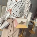 Dames crossbody handtas met kleurrijke geometrische delen en metalen handvat Ketting en gestreepte schouderband PU leer en polyester 20 x 4