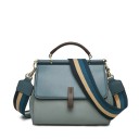 Dames crossbody tas met bovenhandvat en klep met lipje Brede gestreepte schouderband met karabijnhaken Echt leer 22,5 x 18 x 12 cm 1