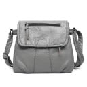 Dames crossbody tas van zacht kunstleer met een gekreukeld oppervlak Klep met ritszak Verstelbare schouderband 25 x 22 x 3 cm 3