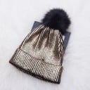Dames gebreide muts met metallic glans en grote fluffy pompon Ribgebreide stof Omgevouwen rand Acryl Universele maat 5