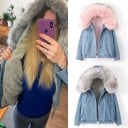 Dames gevoerde denimjas met capuchon afgewerkt met kunstbont Harige voering Losse pasvorm Borstzakken met klep Katoen en polyester 4