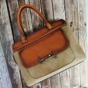Dames handtas van kunstleer Elegante tas met twee handvatten en een schouderband Voorzak met metalen gesp 38 x 28 x 12 cm 5