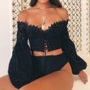 Dames kant blouse met ontblote schouders Vetersluiting aan de voorkant Lange ballonmouwen van madeirastof Korte snit boven de taille Katoen 3