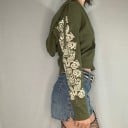 Dames korte hoodie met rits en capuchon in olivengroene kleur Ornamentale print op de mouwen Crop snit Van polyester met katoen en spandex 5