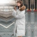 Dames lange winterjas met capuchon en fluffy rand Losse gewatteerde pasvorm Klepzakken Borstzak met rits Polyester 4