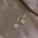 Dames oorbellen met een bloem G709 4