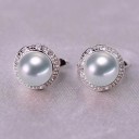 Dames oorbellen met parels en stenen 9