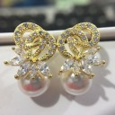 Dames oorbellen met parels en zirkonen 9