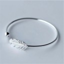Dames open armband met veer 1