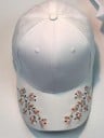 Dames pet met geborduurde bloemen takken op de klep Baseball pet van katoen en acryl met gesp Voor een hoofdomtrek van 55 tot 60 cm 1