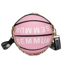 Dames ronde handtas 20 x 19 cm In de vorm van een basketbal Met brede schouderband en decoratieve ketting Opvallende tekst 4