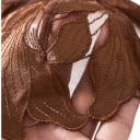 Dames set van lingerie met doorschijnende beha met beugels en geborduurde bloemen en string met bloemenapplicatie en verstelbare zijkanten 10