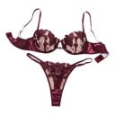Dames set van lingerie met doorschijnende beha met beugels en geborduurde bloemen en string met bloemenapplicatie en verstelbare zijkanten 5