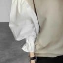 Dames sweatshirt met losse ballonmouwen Beige met witte mouwen Ruches bij de manchet Ronde hals Losse snit Katoen 5