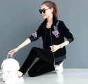 Dames T-shirt, sweatshirt en joggingbroek 5