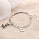 Damesarmband met een haashanger 3