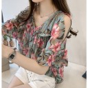 Damesblouse met uitsparingen 1