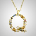 Damesketting met alfabetletters Q