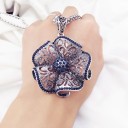 Damesketting met blauwe bloem 5