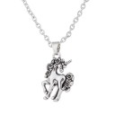 Damesketting met paard 3