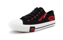 Damesneakers med læbeprint J2422 7