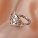 Damesring met de hand van Fatima D2801 4
