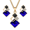 Damesset van ketting en oorbellen met decoratieve stenen 5