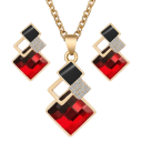 Damesset van ketting en oorbellen met decoratieve stenen 2