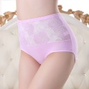 Damesslip met bloemen in de taille 6