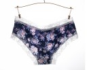 Dametrusser med blonder og blomster J2826 3